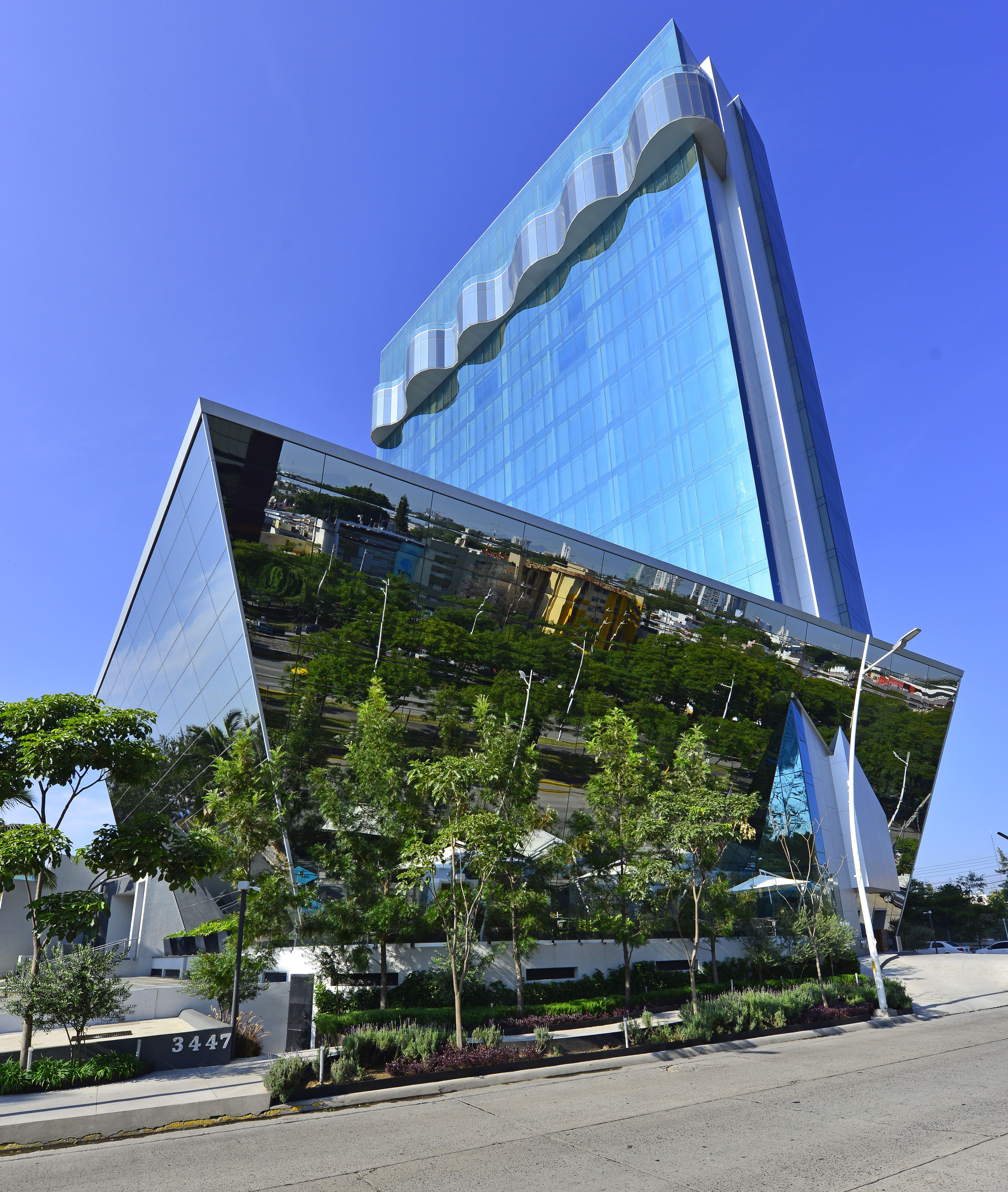 Baruk Guadalajara Hotel De Autor Exterior photo The building's facade